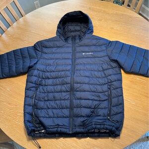 Columbia Men's Dark Blue Puffer Jacket